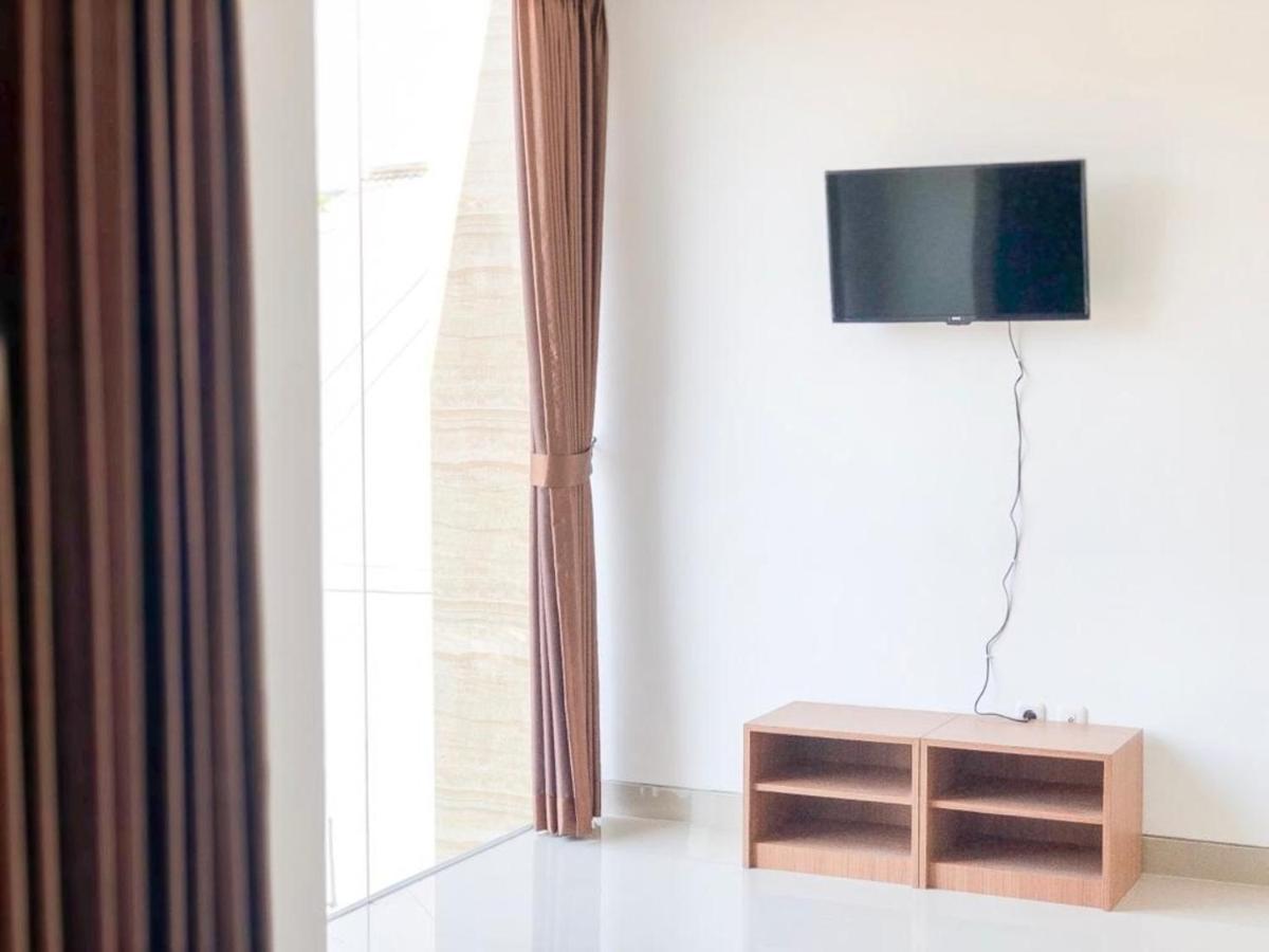 Хостел Reddoorz Syariah Near Lapangan Pancasila Simpang Lima Семаранг Экстерьер фото