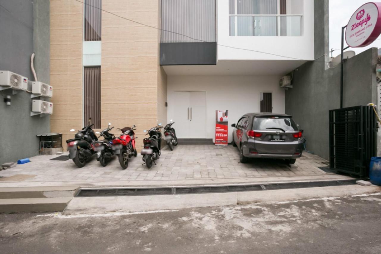 Хостел Reddoorz Syariah Near Lapangan Pancasila Simpang Lima Семаранг Экстерьер фото